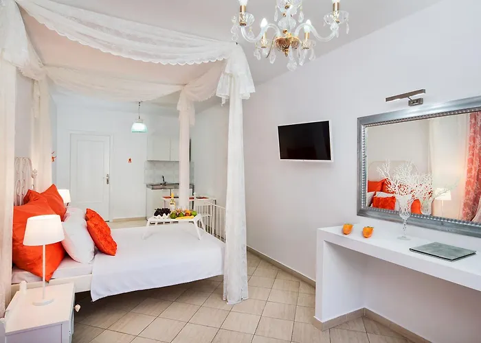 Sol Mare Salis Kamári