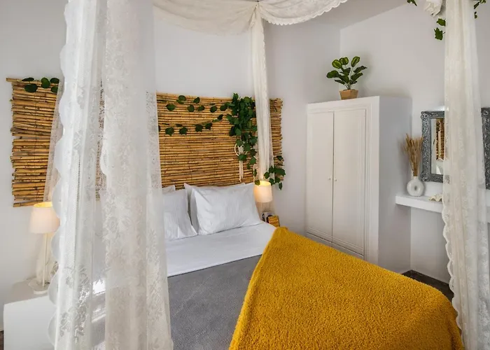 Sol Mare Salis * Kamári